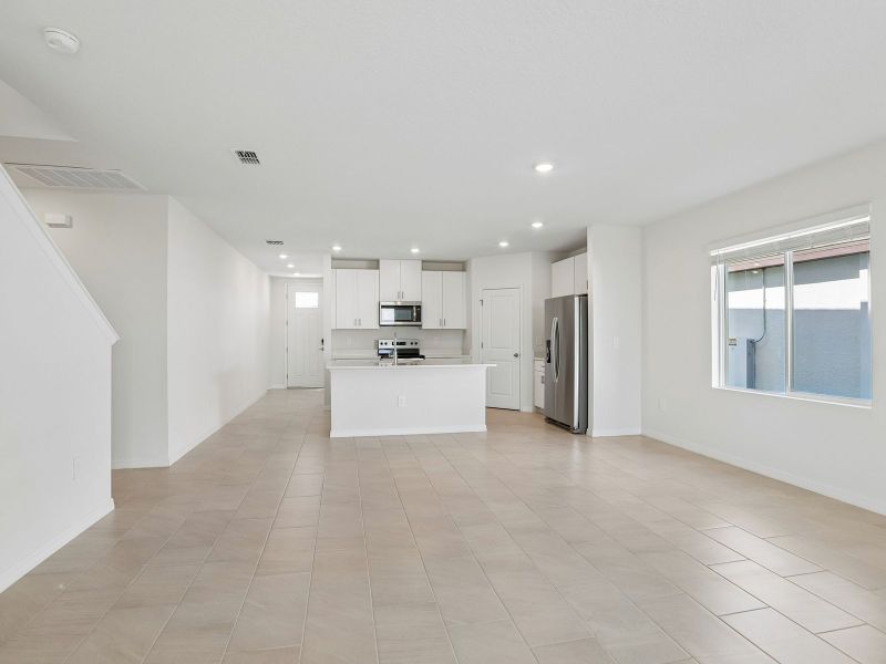 Spacious, unfurnished interior of a new home in Benton Hills - Classic Series, Brooksville (Image 10).