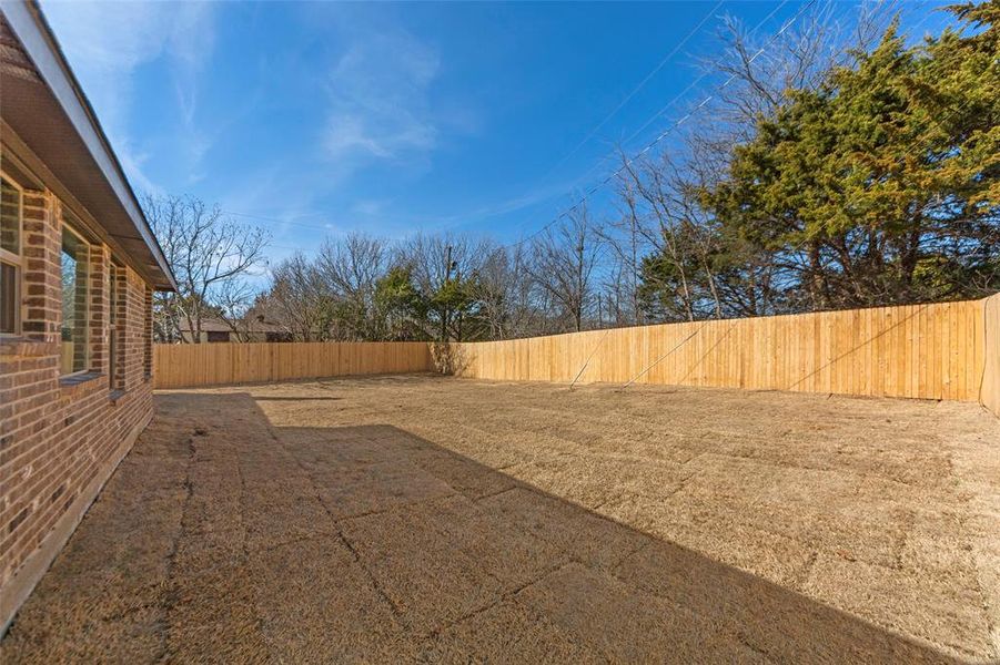 Exterior details and patio area of a home in Lin Dell Estates, Glenn Heights (Image 14). Exterior details and patio area of a home in Lin Dell Estates, Glenn Heights (Image 14).