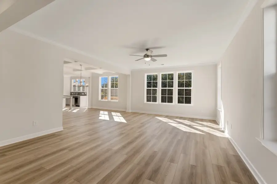 Spacious, unfurnished interior of a new home in Parris Meadows, Chesnee (Image 16).