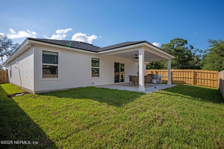 Exterior details and patio area of a home in , Jacksonville (Image 18).