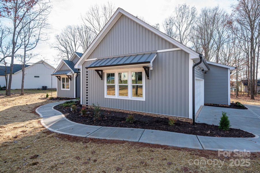 Image 41 of a home in .