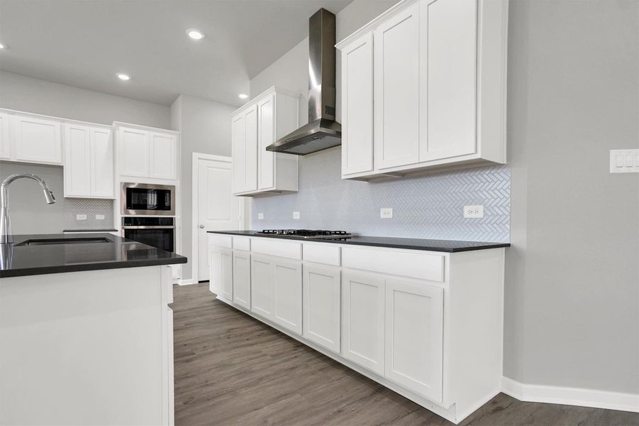 Image 22 of a home in Sunterra 50s. Image 22 of a home in Sunterra 50s.