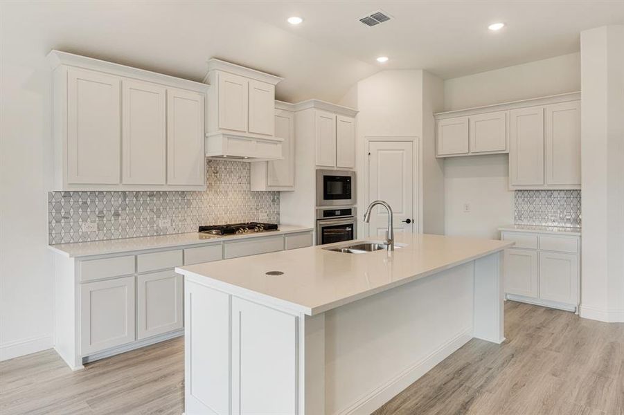 Furnished interior view inside a new home in Eagle Glen 50, Alvarado (Image 8). Furnished interior view inside a new home in Eagle Glen 50, Alvarado (Image 8).