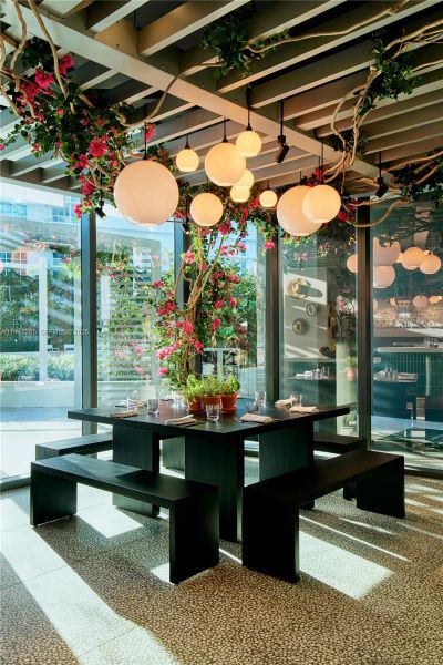 Community amenities in Five Park, Miami Beach (Image 41).