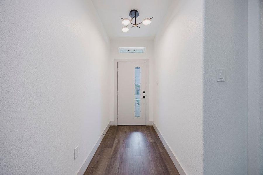 Spacious, unfurnished interior of a new home in , Fort Worth (Image 19).