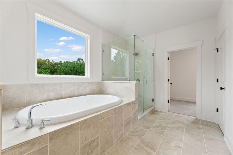 Furnished interior view inside a new home in White Post on Lake Lanier, Gainesville (Image 7).