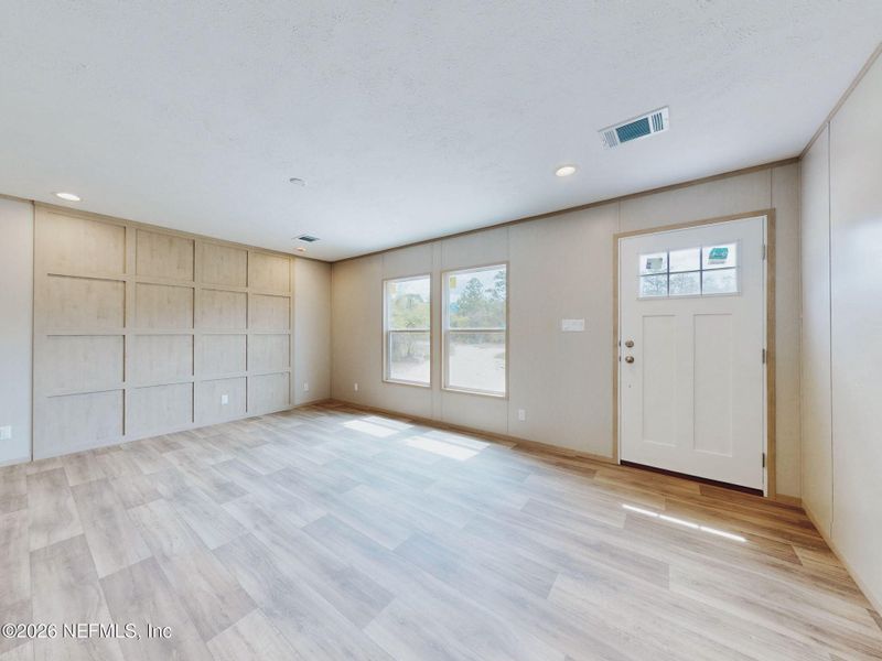 Spacious, unfurnished interior of a new home in , Keystone Heights (Image 24).