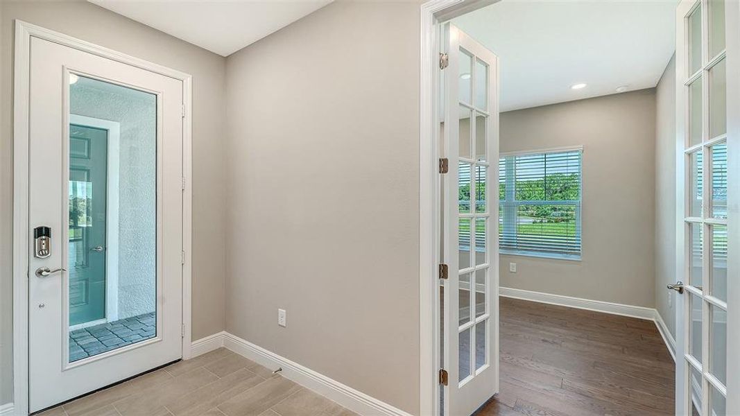 Spacious, unfurnished interior of a new home in Windward, Lakewood Ranch (Image 22).