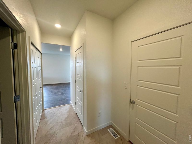 Spacious, unfurnished interior of a new home in Hudson Hills, Hudson (Image 14).
