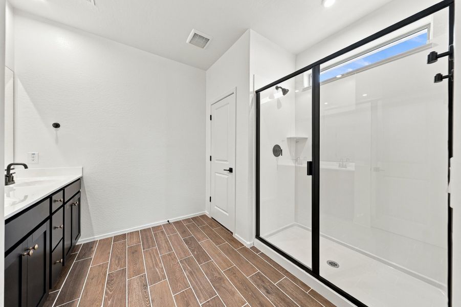 Furnished interior view inside a new home in Bethany Grove, Glendale (Image 9).