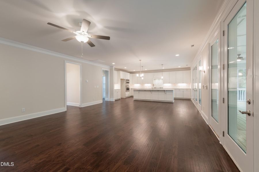 024_Living Room 024_Living Room