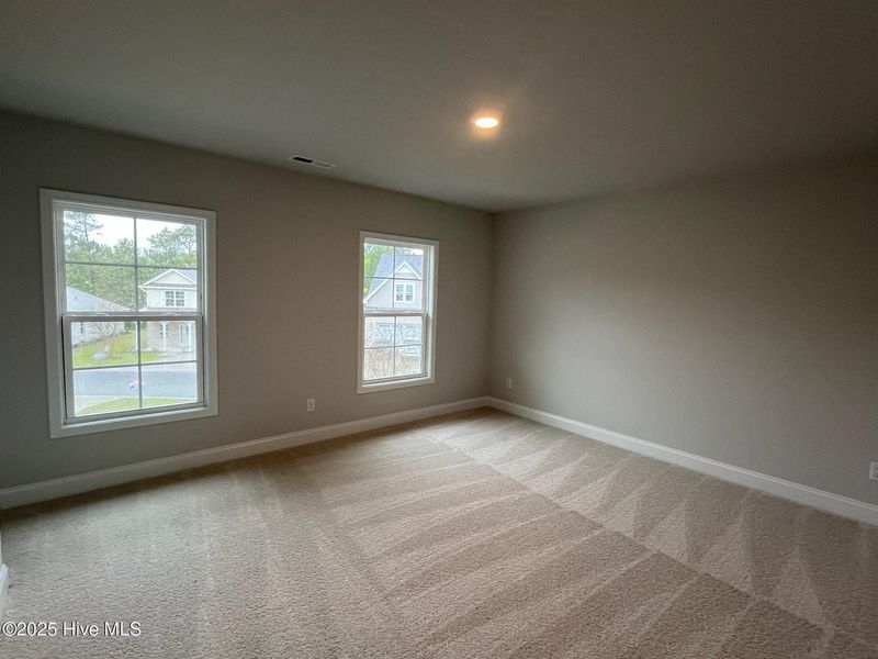 Spacious, unfurnished interior of a new home in Palmetto Creek, Bolivia (Image 29).