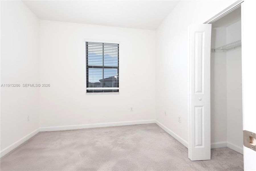 Spacious, unfurnished interior of a new home in , Miami (Image 32).