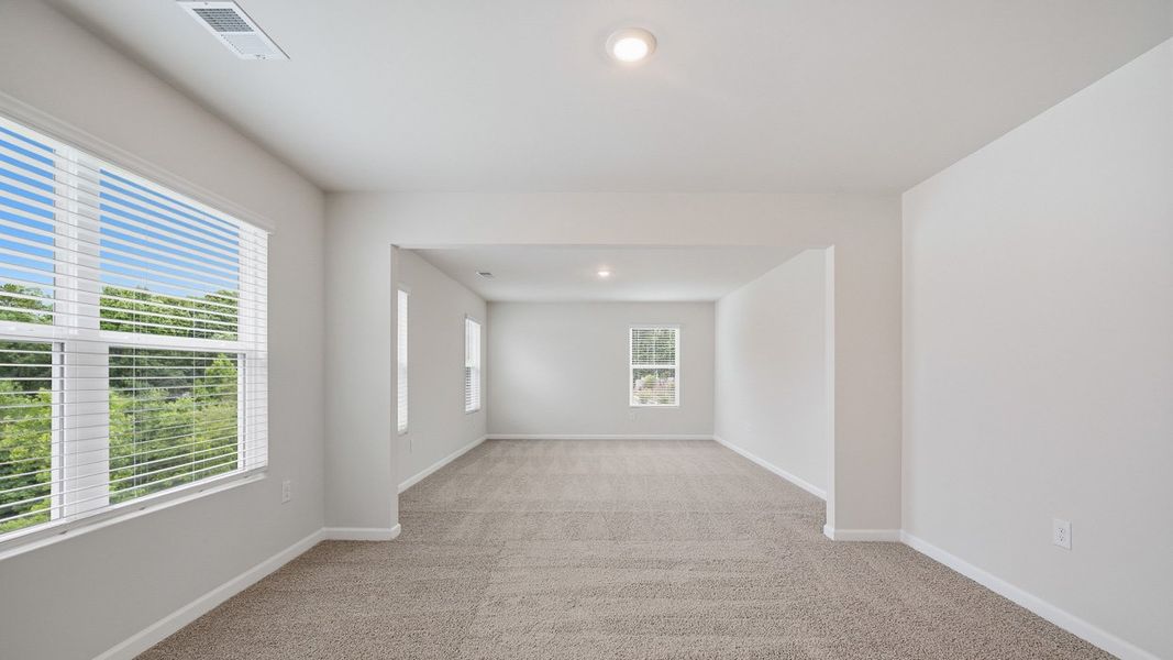 Spacious, unfurnished interior of a new home in Brooks Station, Dacula (Image 25).