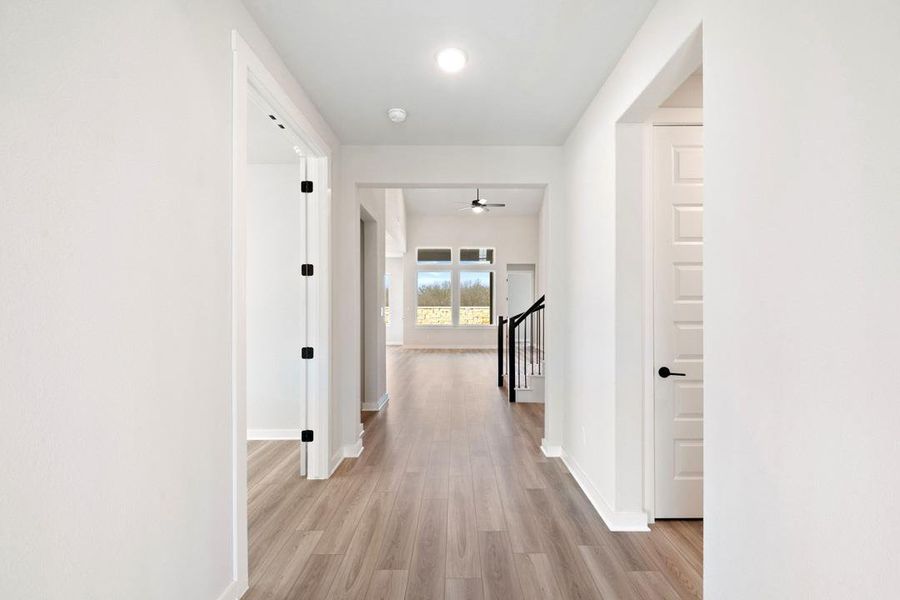 Spacious, unfurnished interior of a new home in Lagos Reserve, Manor (Image 17).