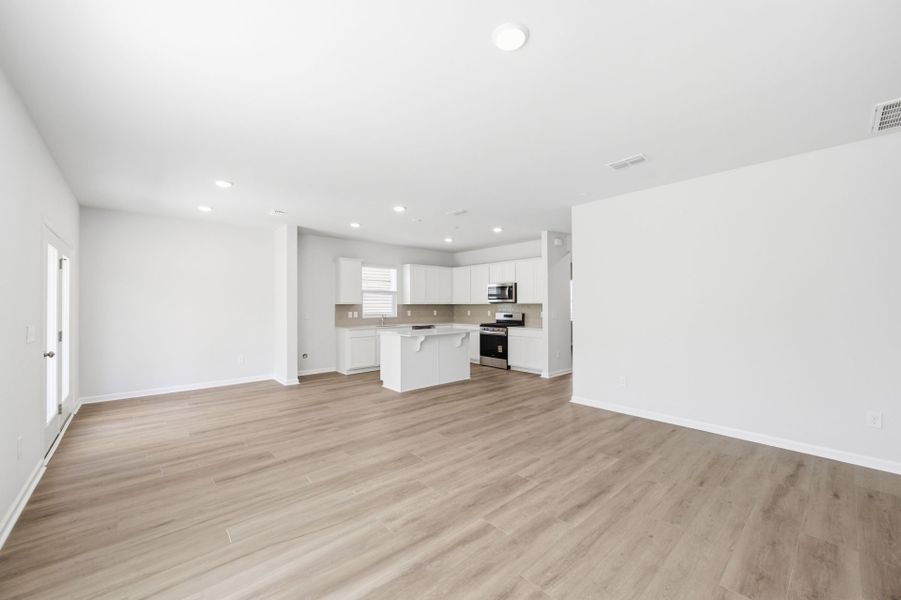 Spacious, unfurnished interior of a new home in Grand Arbor, Blythewood (Image 40).