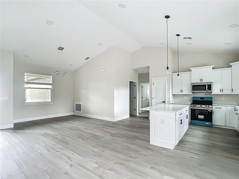Furnished interior view inside a new home in , Ocala (Image 8).