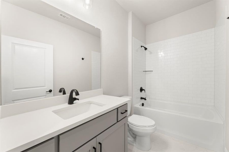 06. 1023 Abigail - 2ND Bath