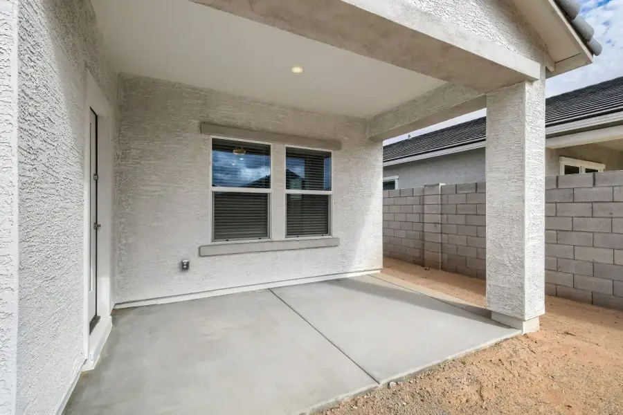 1,705sf New Home in Maricopa, AZ.  - Slide 33