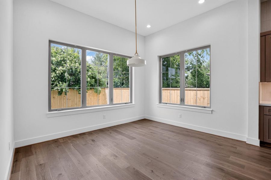 Spacious, unfurnished interior of a new home in , Houston (Image 17).