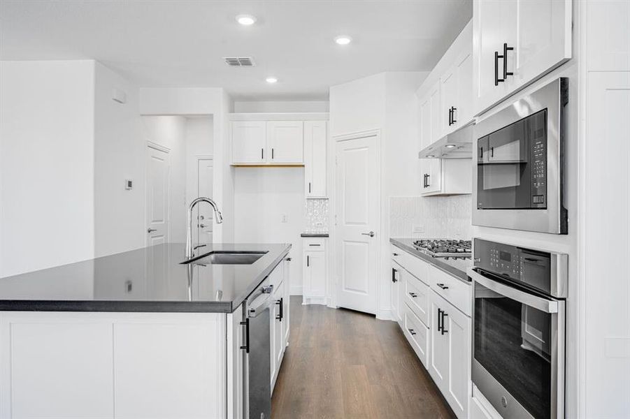 3309 Little Bluestem ~ Ready Now 3309 Little Bluestem ~ Ready Now