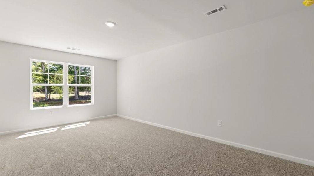 Spacious, unfurnished interior of a new home in Falcon Landing, Gainesville (Image 22).