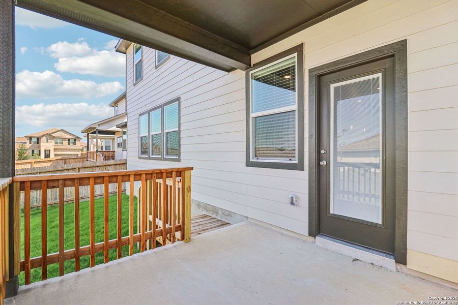 Exterior details and patio area of a home in Thomas Pond, San Antonio (Image 21). Exterior details and patio area of a home in Thomas Pond, San Antonio (Image 21).