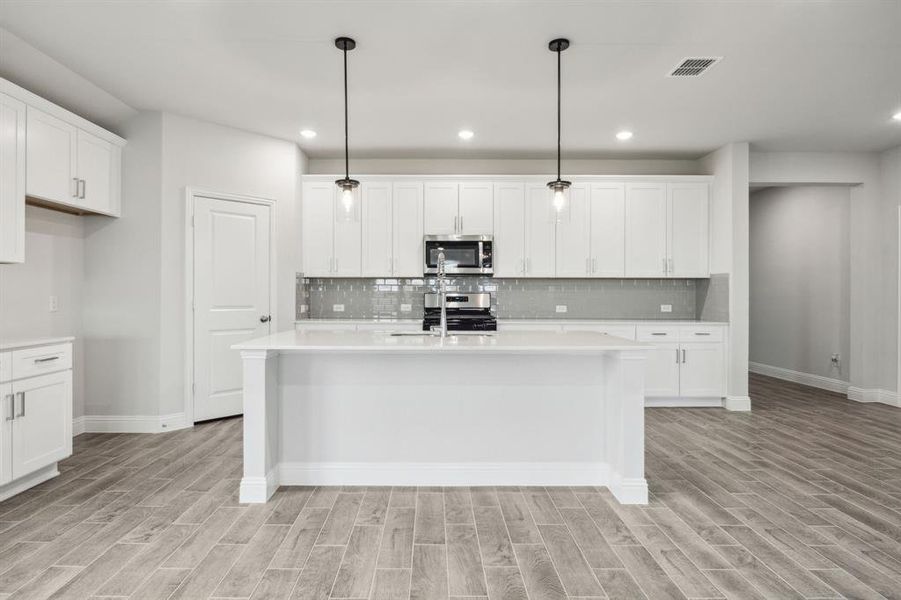 Furnished interior view inside a new home in Bellagio, Forney (Image 7).