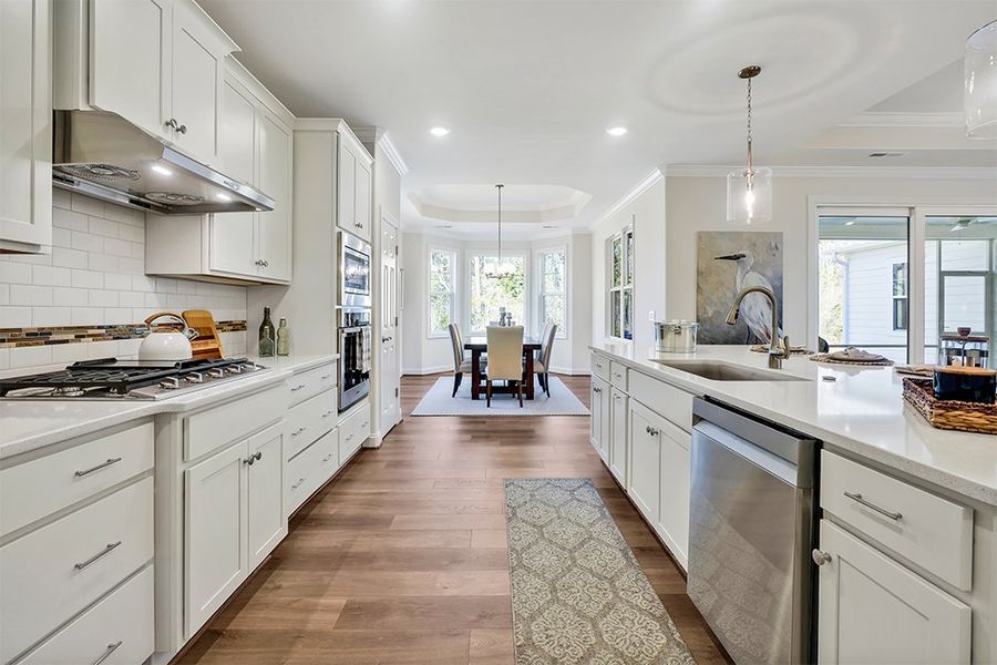 Hamilton Bay, Kitchen