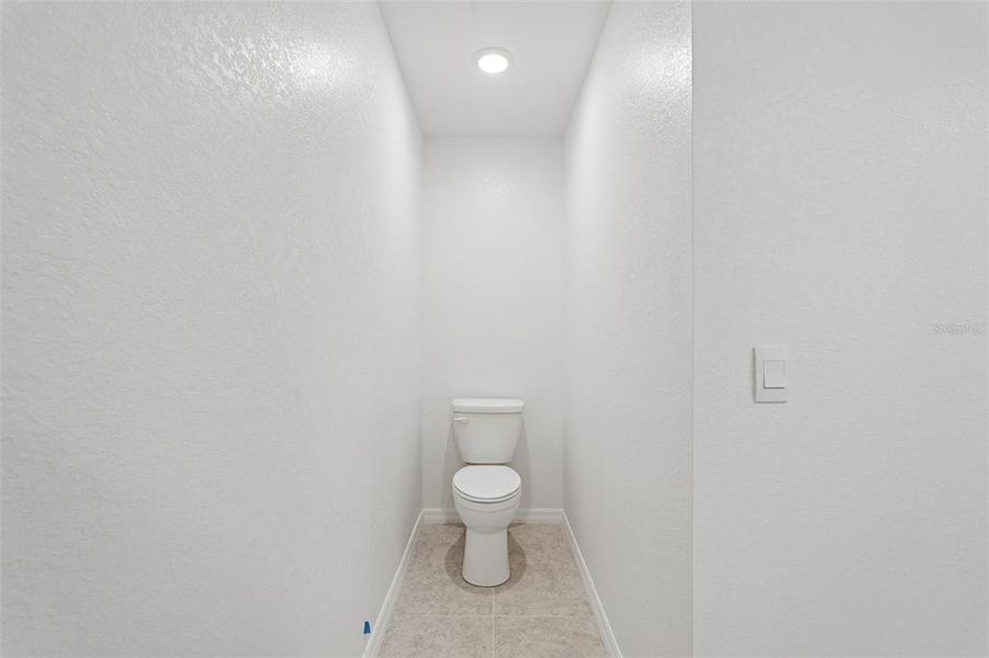 Spacious, unfurnished interior of a new home in Port Charlotte, Port Charlotte (Image 29).