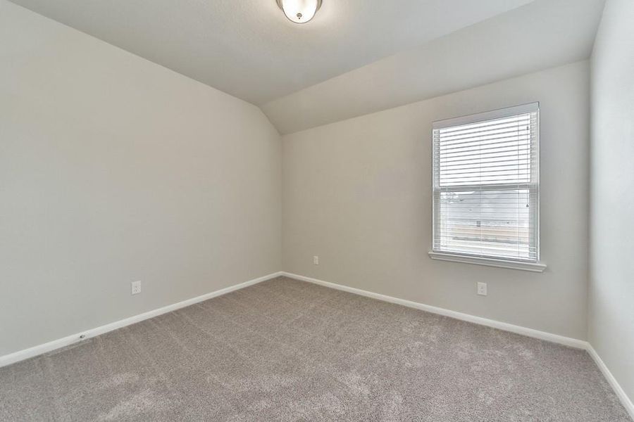 Spacious, unfurnished interior of a new home in Montgomery Ridge: Landmark Collection, Montgomery (Image 38).