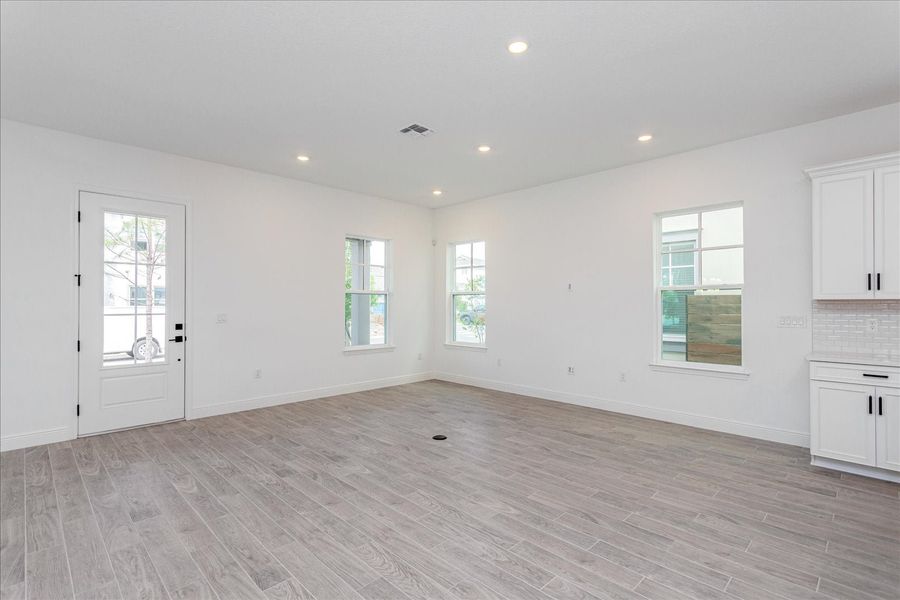 2,724sf New Home in Orlando, FL.  - Slide 23
