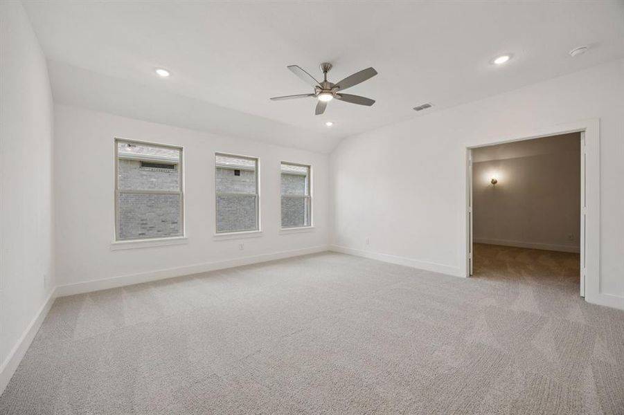 Spacious, unfurnished interior of a new home in Painted Tree Lakeside, McKinney (Image 26). Spacious, unfurnished interior of a new home in Painted Tree Lakeside, McKinney (Image 26).