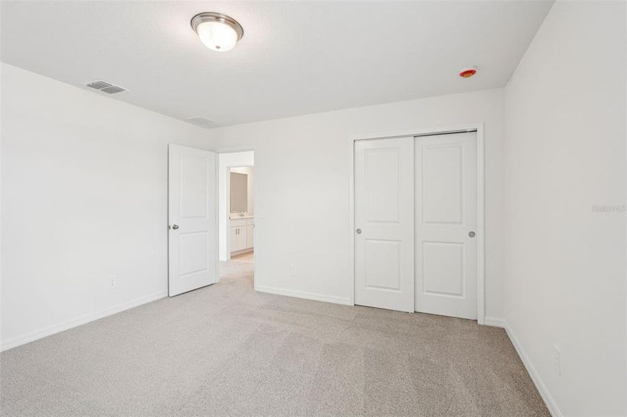 Spacious, unfurnished interior of a new home in Crosswinds - Classic Series, Haines City (Image 27).