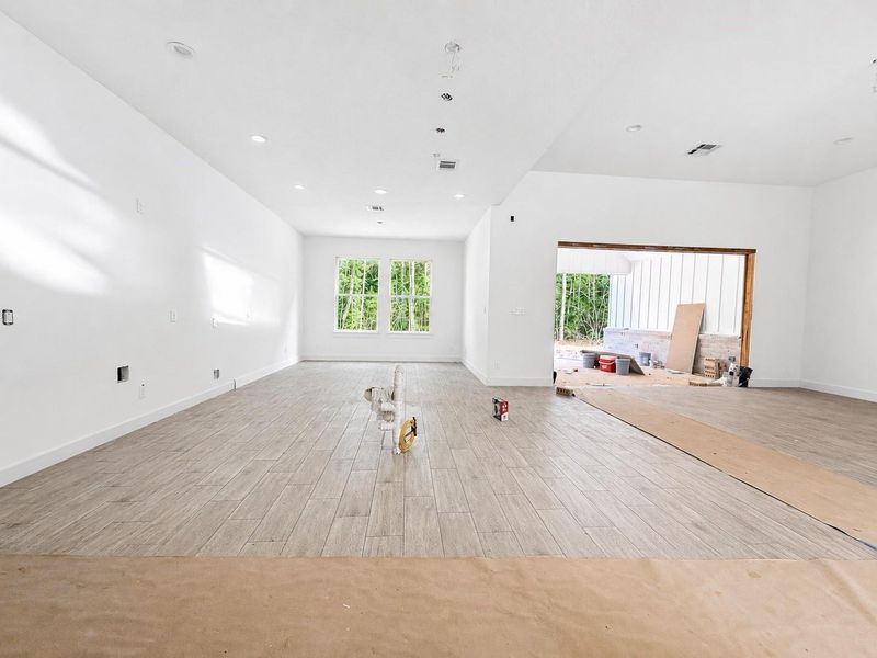 Spacious, unfurnished interior of a new home in , Waller (Image 26). Spacious, unfurnished interior of a new home in , Waller (Image 26).