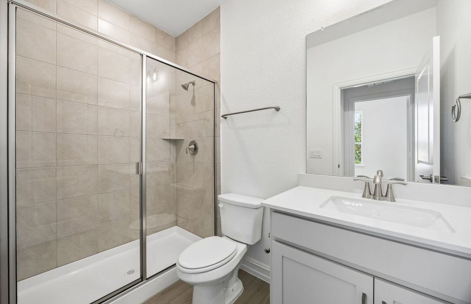 Furnished interior view inside a new home in Highland Lakes, McKinney (Image 10).