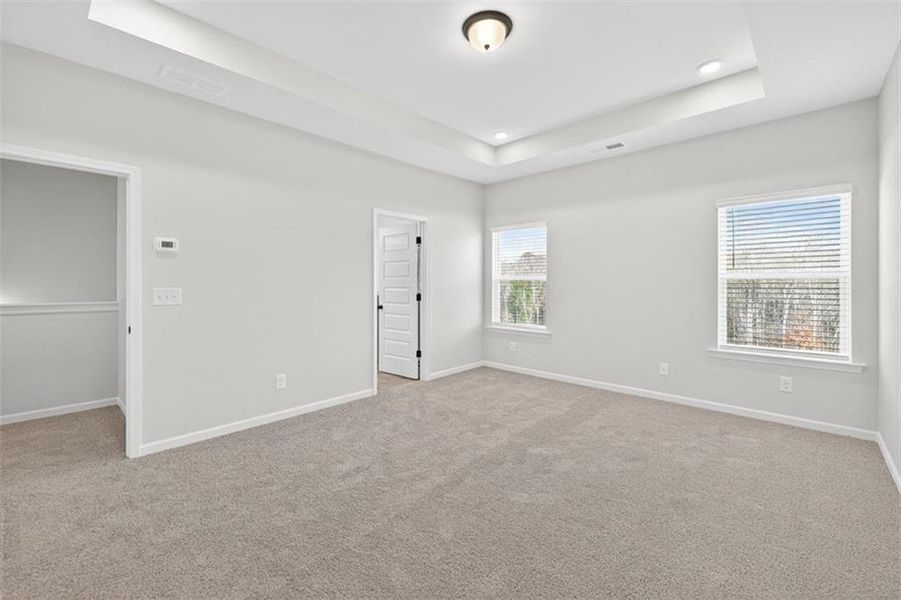 Spacious, unfurnished interior of a new home in Sanders Park, Austell (Image 23).
