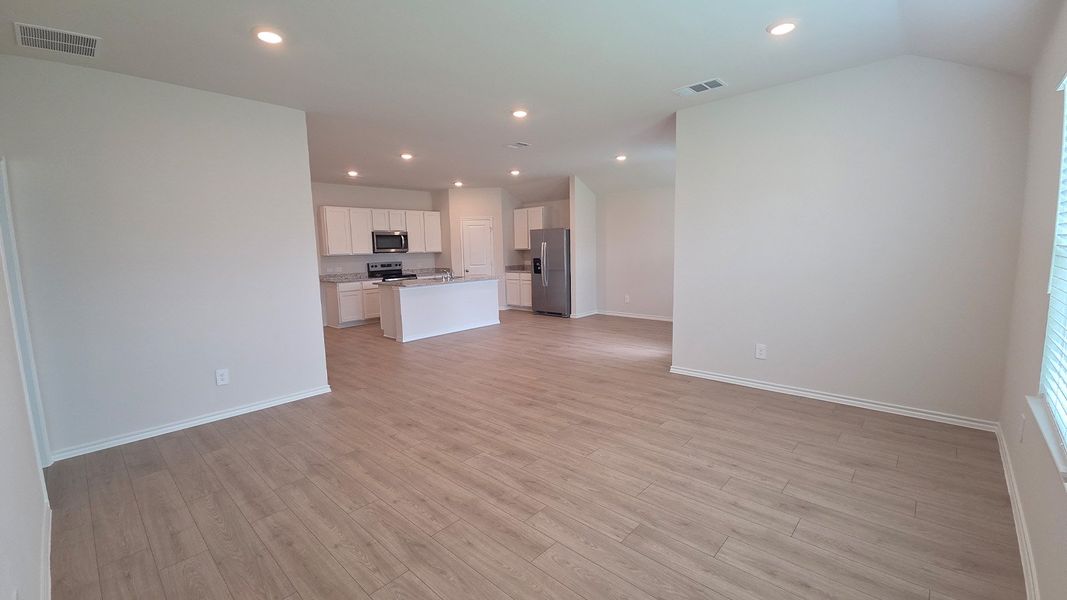 Spacious, unfurnished interior of a new home in Wildwood, Royse City (Image 24). Spacious, unfurnished interior of a new home in Wildwood, Royse City (Image 24).