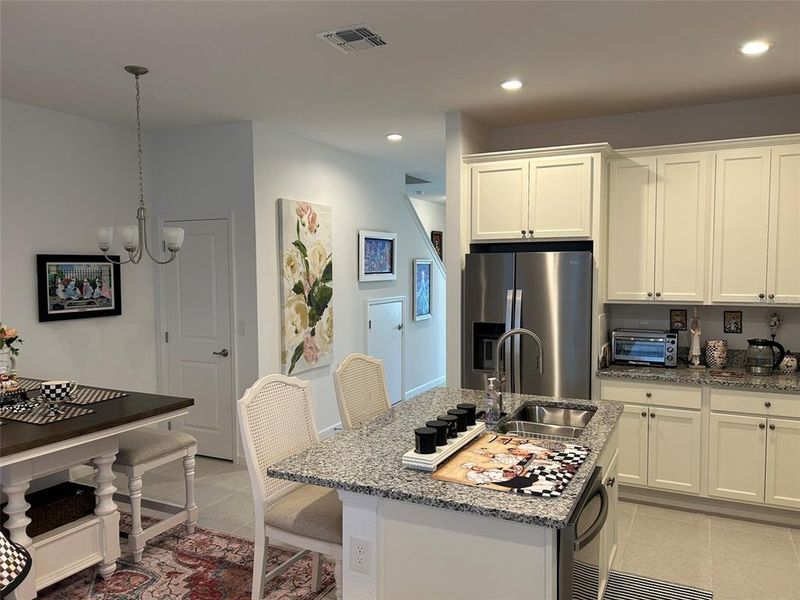 Furnished interior view inside a new home in , Winter Garden (Image 18).