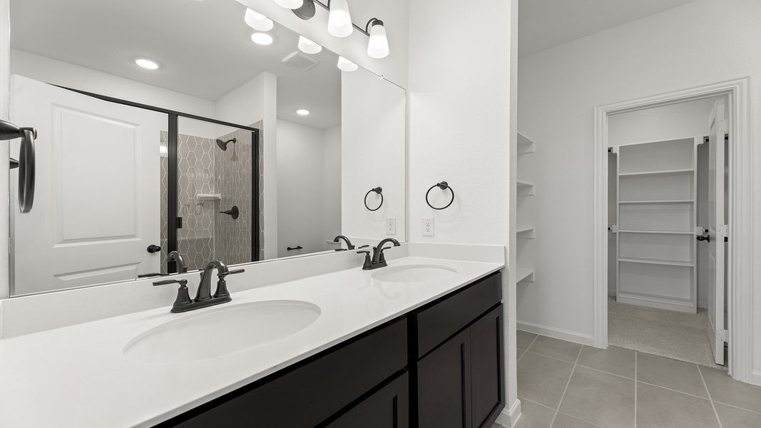 Furnished interior view inside a new home in Churchill, Anna (Image 11).