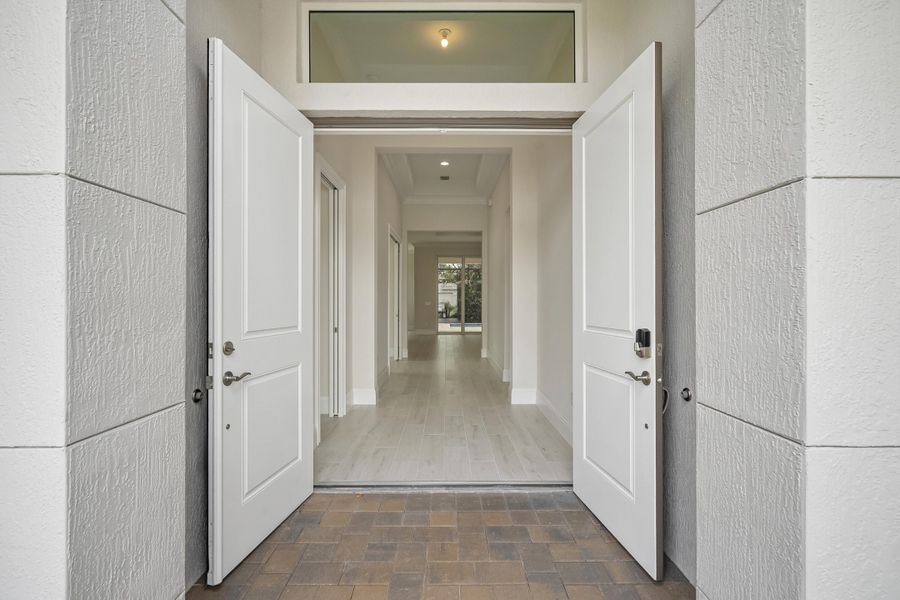 4232 Montagu Ave_Amaryllis_Lot 15_1