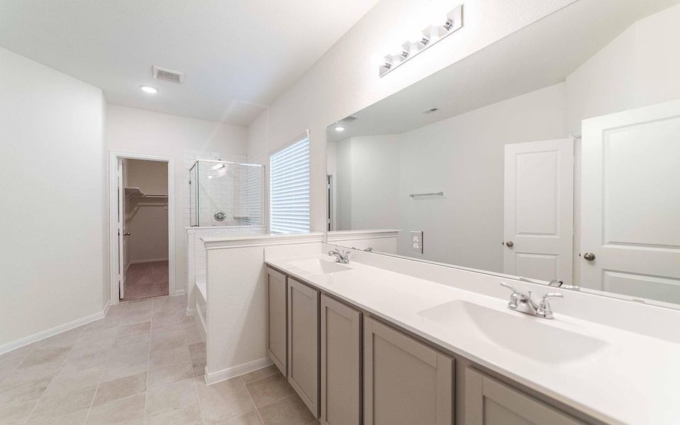 Furnished interior view inside a new home in Cielo, Cut and Shoot (Image 3). Furnished interior view inside a new home in Cielo, Cut and Shoot (Image 3).