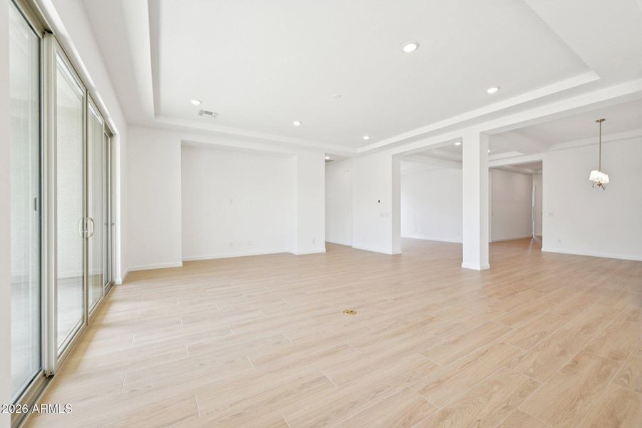 9-web-or-mls-E Twin Acres Dr-S1103-009