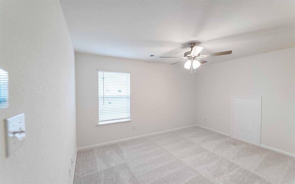 Spacious, unfurnished interior of a new home in Sagebrook, Lantana (Image 10). Spacious, unfurnished interior of a new home in Sagebrook, Lantana (Image 10).