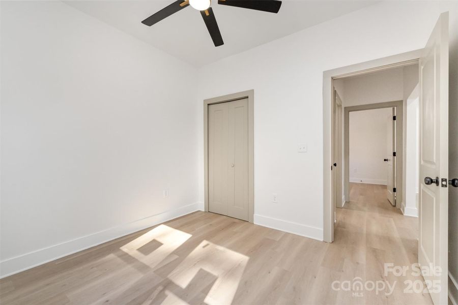 Spacious, unfurnished interior of a new home in , Gastonia (Image 9).