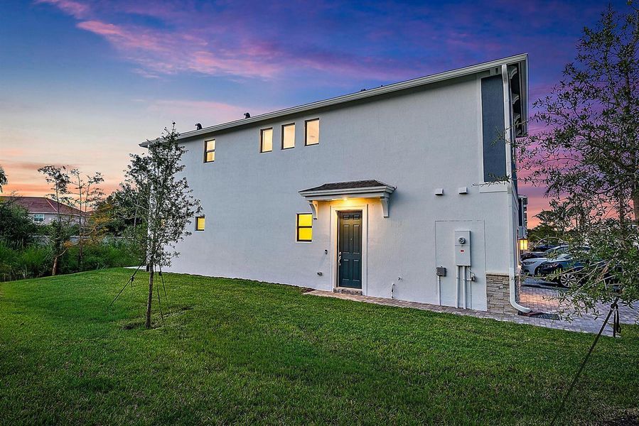 501 SW Sally Way (37) 501 SW Sally Way (37)