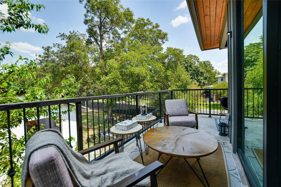 Image 36 of a home in .