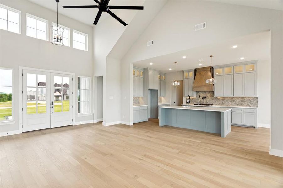 Spacious, unfurnished interior of a new home in , Weatherford (Image 29).