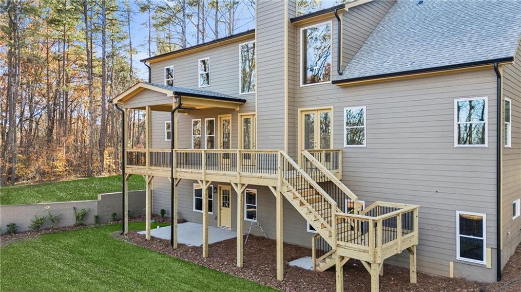 Exterior details and patio area of a home in , Dawsonville (Image 4).