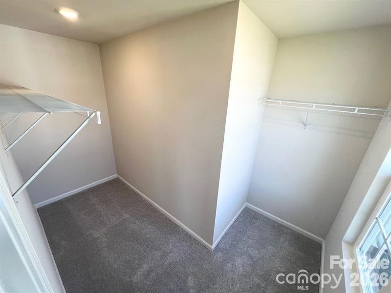 Spacious, unfurnished interior of a new home in Nolen Farm, Gastonia (Image 20).